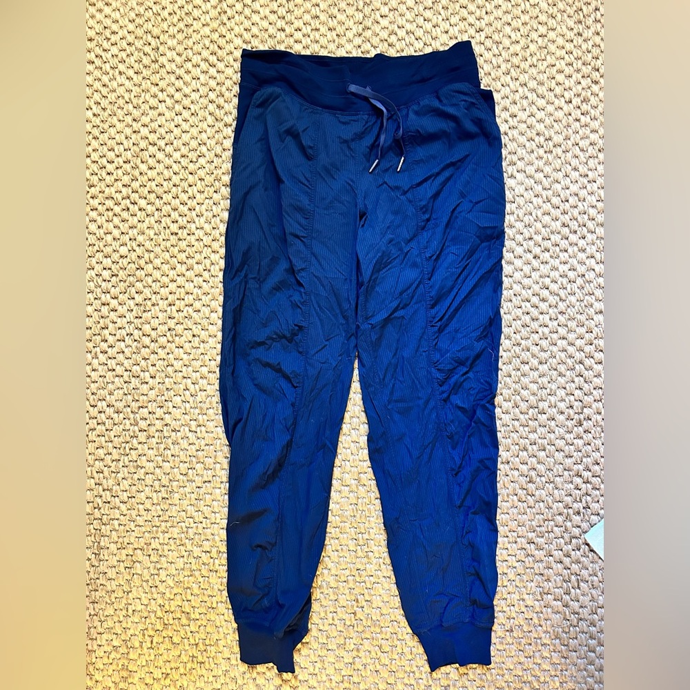 Lululemon Dance Studio Joggers, Size 8, Navy